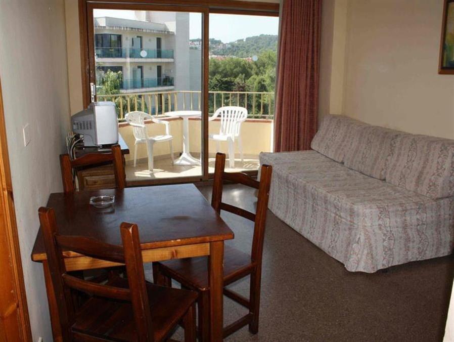 Aparthotel Las Mariposas Lloret de Mar Exterior foto